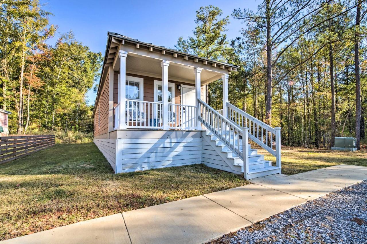 Chic Cottage Retreat With Grill, 2 Mi To Msu! Старквил Екстериор снимка